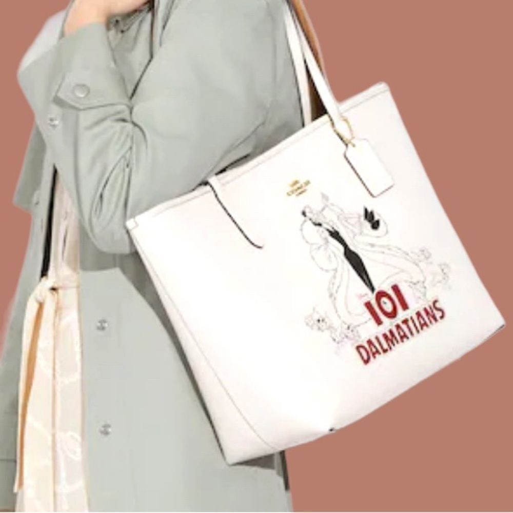 NEW DISNEY X COACH CITY TOTE BAG 101 DALMATIONS CRUELLA MOTIF - Picture 3 of 12